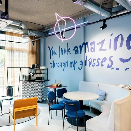 The Social Hub Hotel 3*