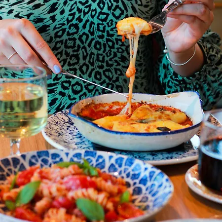 酒店 The Social Hub 3*