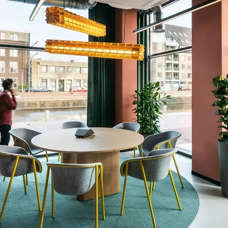 The Social Hub Hotel 3*
