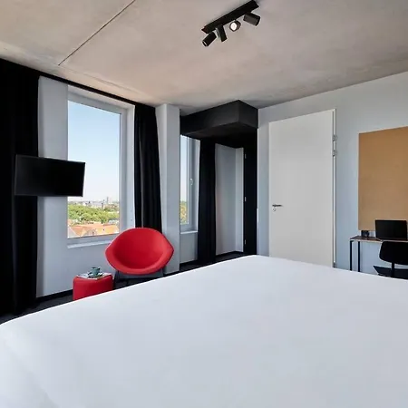 The Social Hub 4* Delft