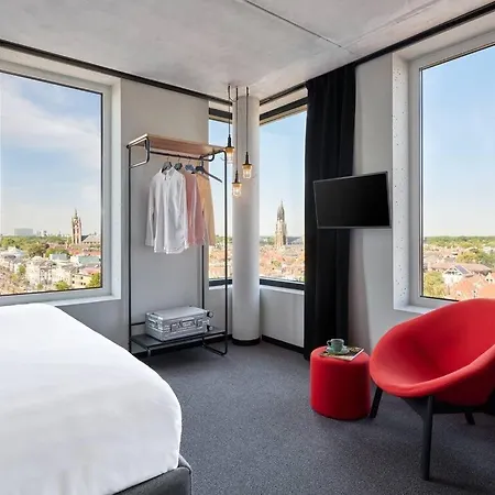 The Social Hub Hotel 4*