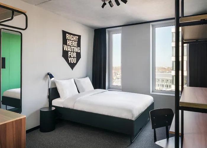 The Social Hub Hotel