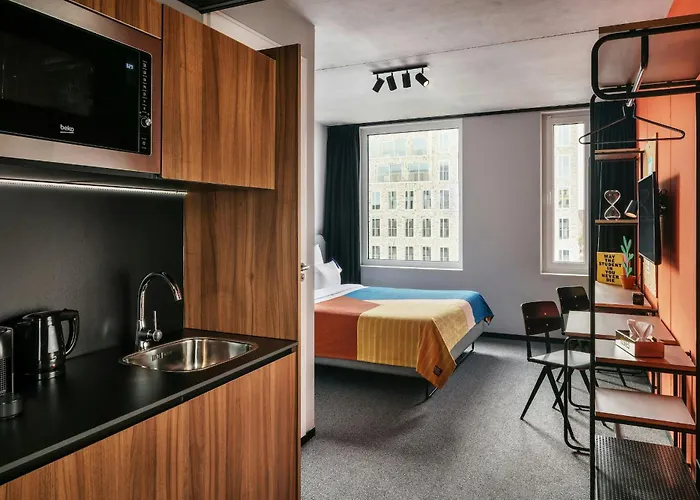 The Social Hub Hotel 3*