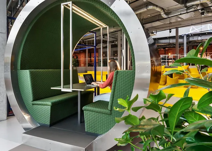 Hotel The Social Hub 3*