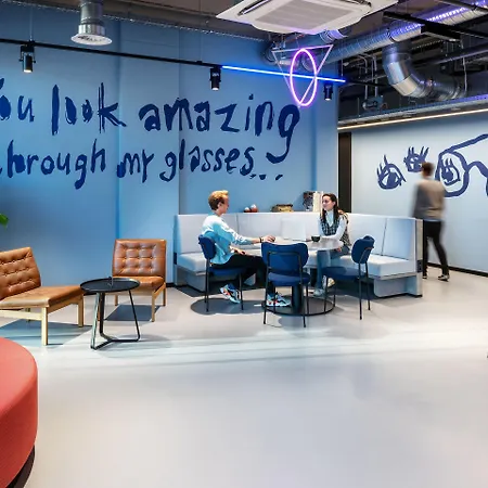 The Social Hub Делфт
