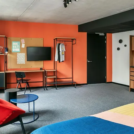 The Social Hub 3* Делфт