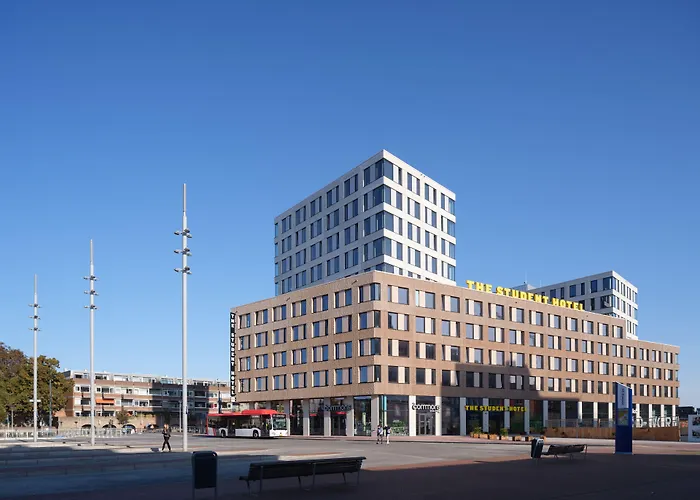 The Social Hub Hotel 3*